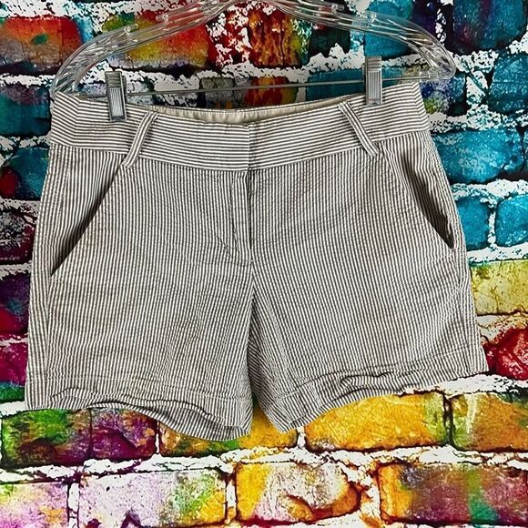 J. Crew Seersucker Striped Shorts Size 2 Style 81616 - Picture 1 of 5